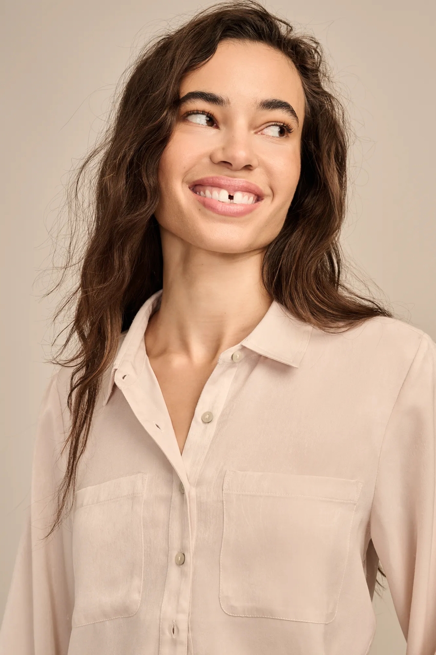 HAMMERED SATIN BUTTON DOWN SHIRT, image 3