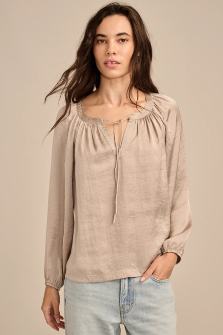 NOTCH NECK PEASANT TOP, image 1