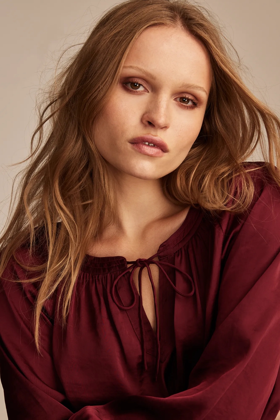 NOTCH NECK PEASANT TOP, image 2