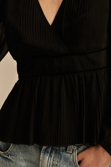 Long Sleeve Pleated Top, image 2