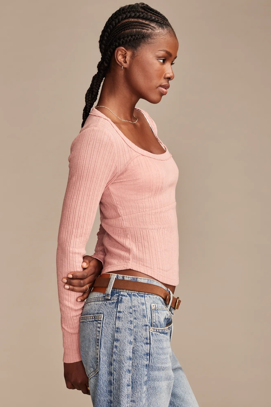 SEAMED SCOOPNECK LONG SLEEVE TOP, image 4
