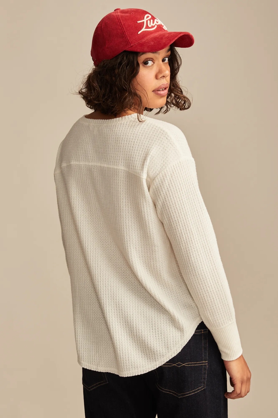 CLOUD NOTCH NECK TOP, image 5