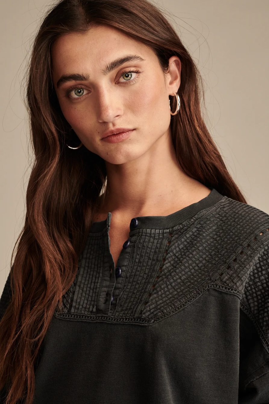 PINTUCK HENLEY SWEATSHIRT, image 2