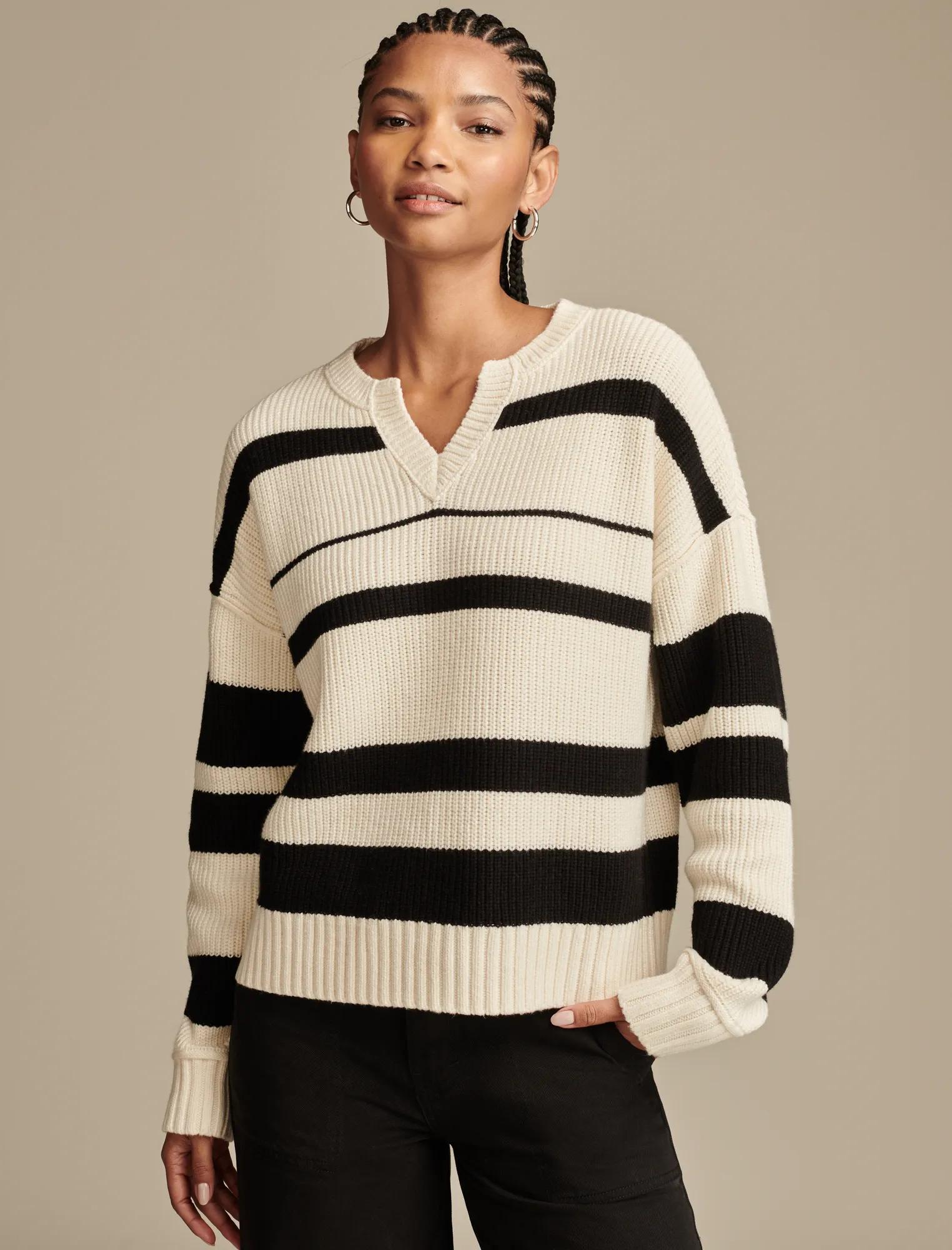 ラッキーブランド Lucky Brand Notch Neck Pullover レディース Sweaters Tofu/Black Stripe Women's Lucky Brand Notch Neck Pullover | Zappos.com