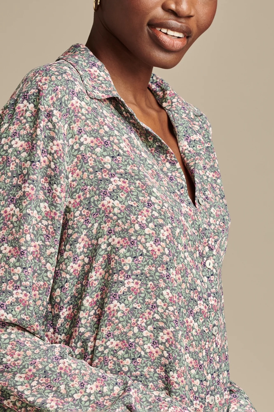 PRINTED PLEATED BACK BUTTON DOWN, image 5