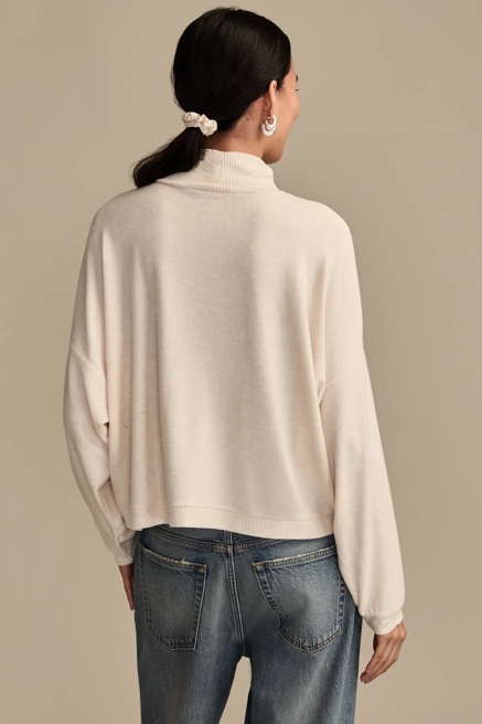 CLOUD MOCK NECK TOP, image 3