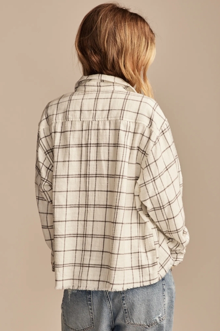 RAW EDGE CROPPED BUTTON DOWN SHIRT, image 3