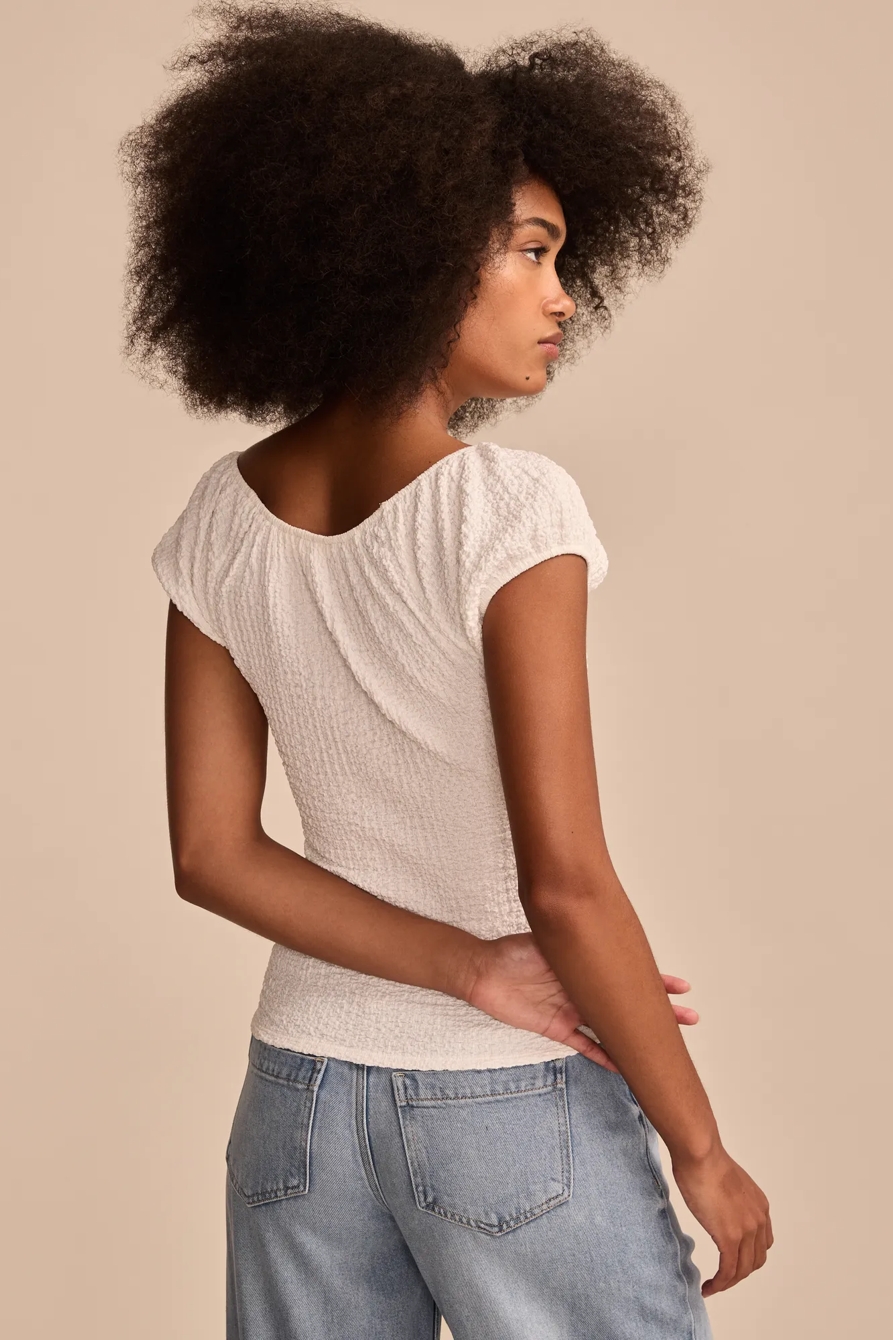 TEXTURED SCOOP NECK TOP, image 3
