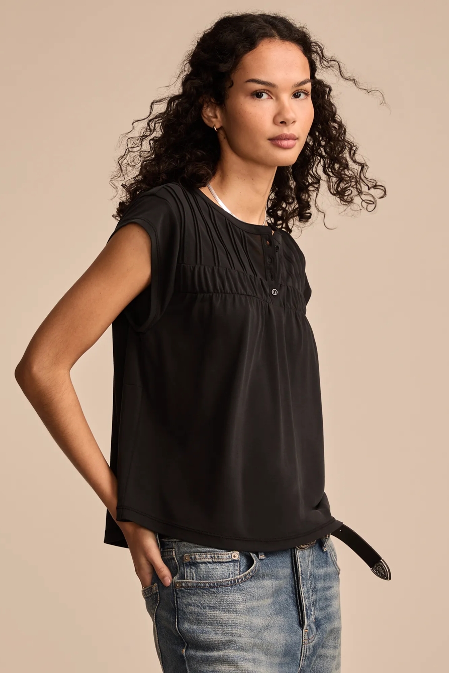 SMOCKED SANDWASH HENLEY, image 3