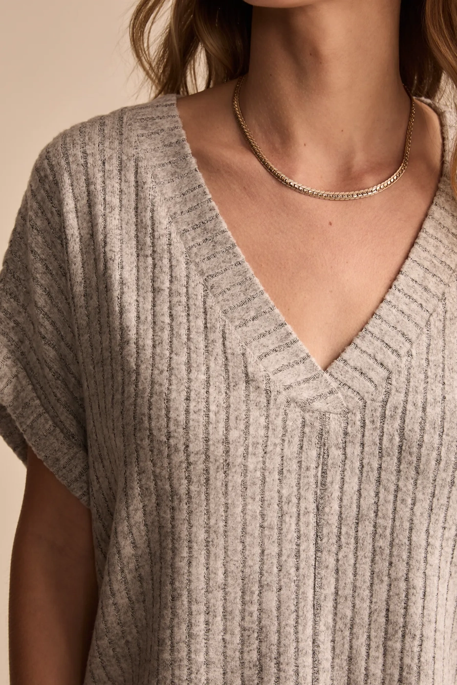 CLOUD DOLMAN V-NECK TEE