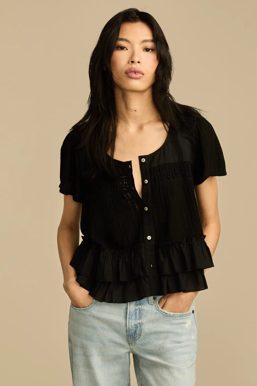 SMOCKED LACE TEE