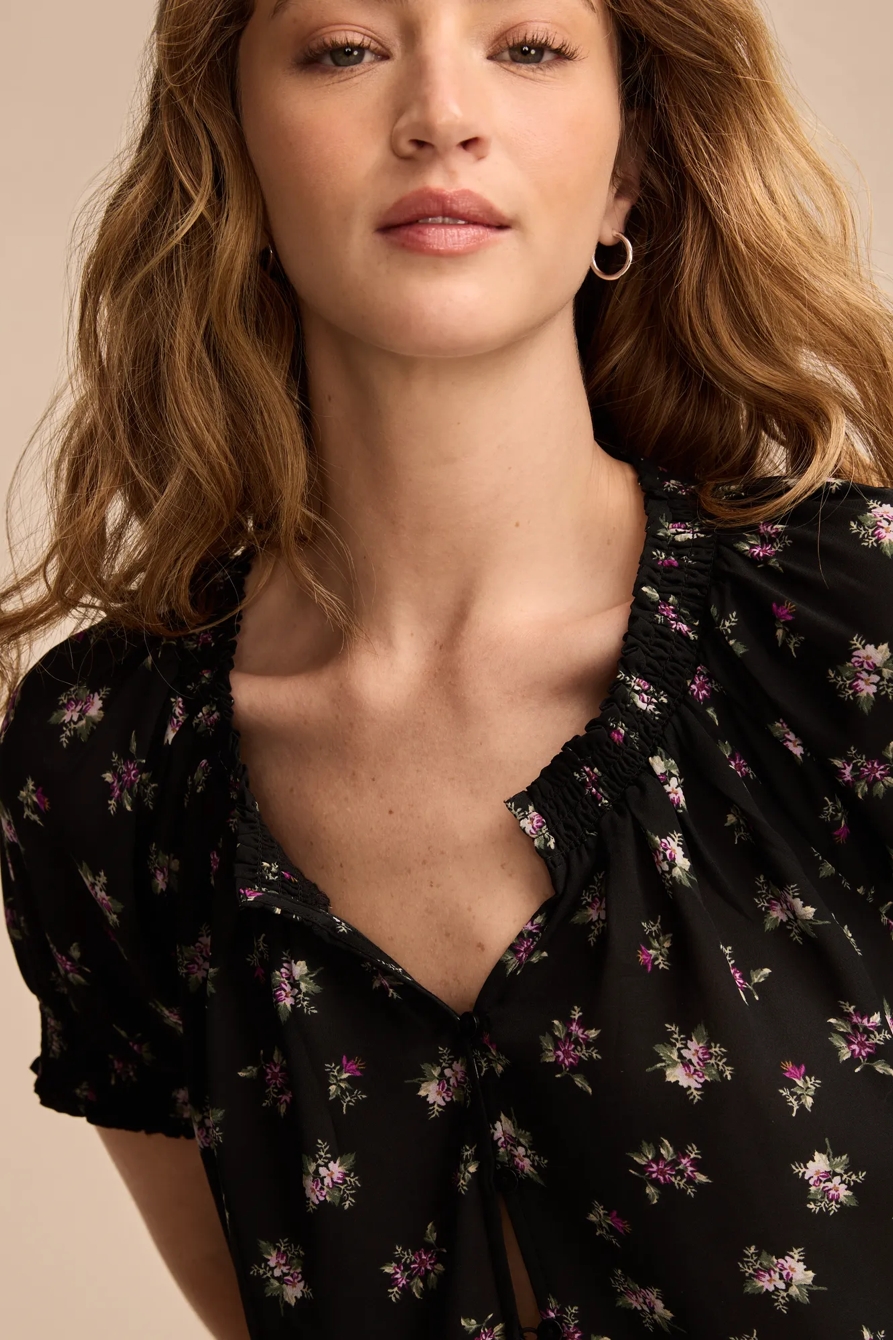 SHORT SLEEVE RUFFLE BUBBLE TOP, image 2