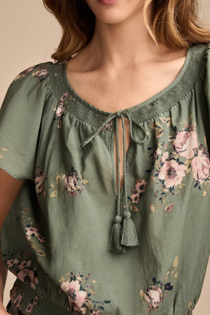 FLUTTER SLEEVE TOP