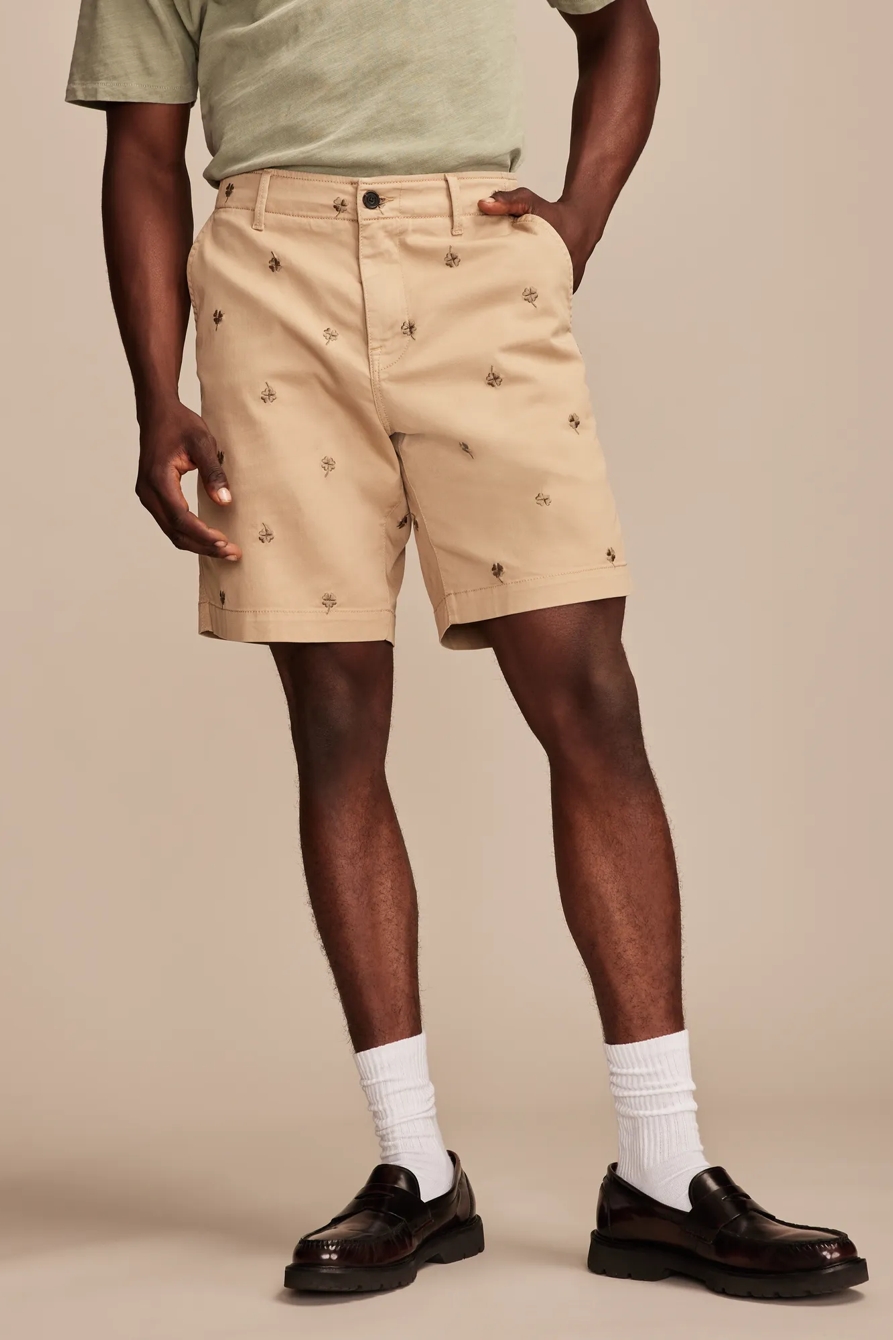 9" EMBROIDERED STRETCH TWILL SHORT, image 2