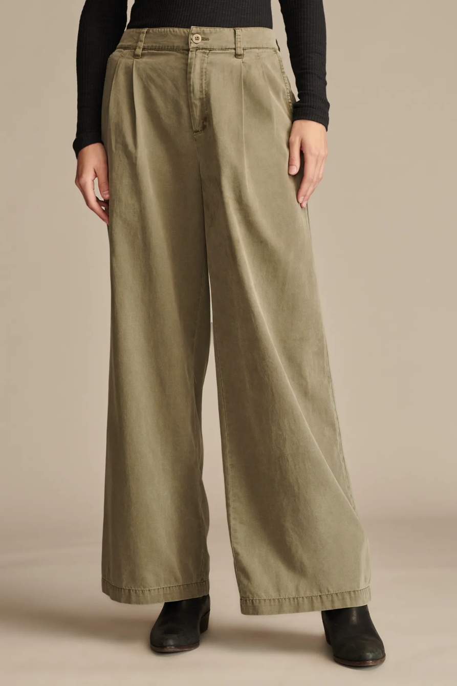 CLASSIC WIDE LEG PLEATED PANT, image 2