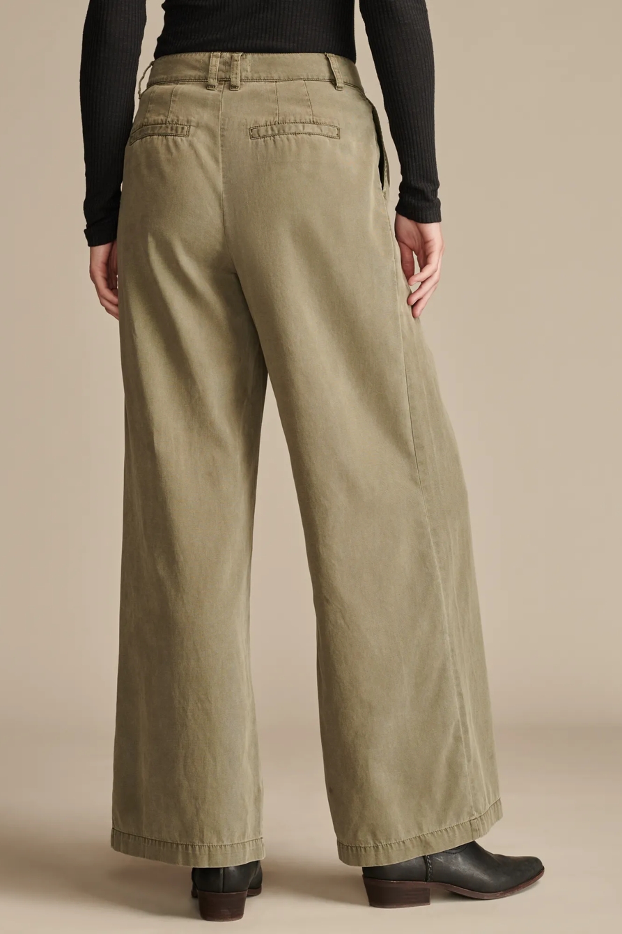 CLASSIC WIDE LEG PLEATED PANT, image 3