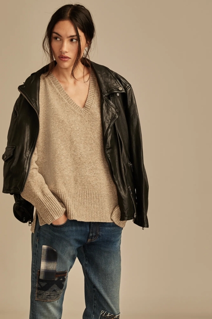 CLOUDSOFT V NECK SWEATER, image 2