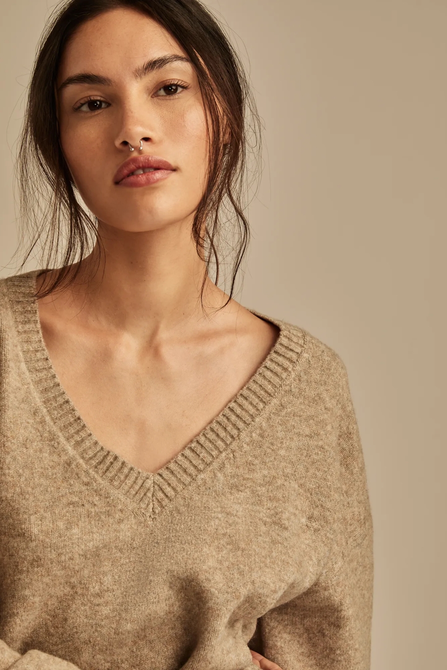 CLOUDSOFT V NECK SWEATER, image 5
