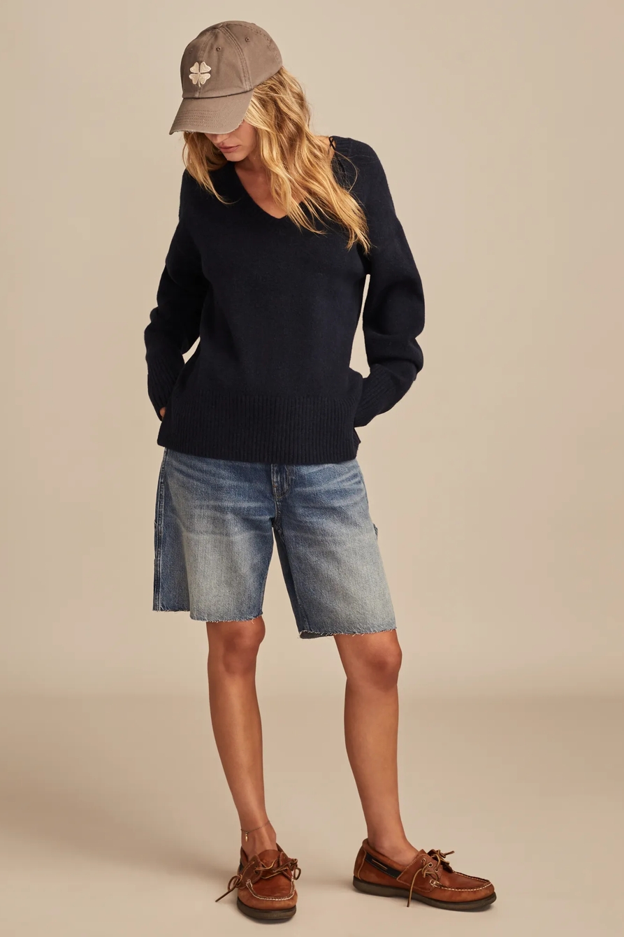 CLOUDSOFT V NECK SWEATER, image 3