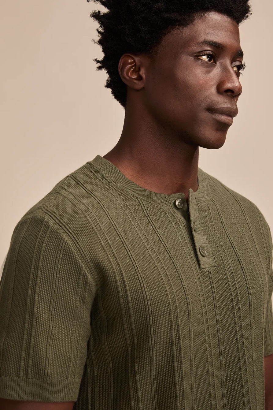 SHORT SLEEVE HENLEY SWEATER, image 2