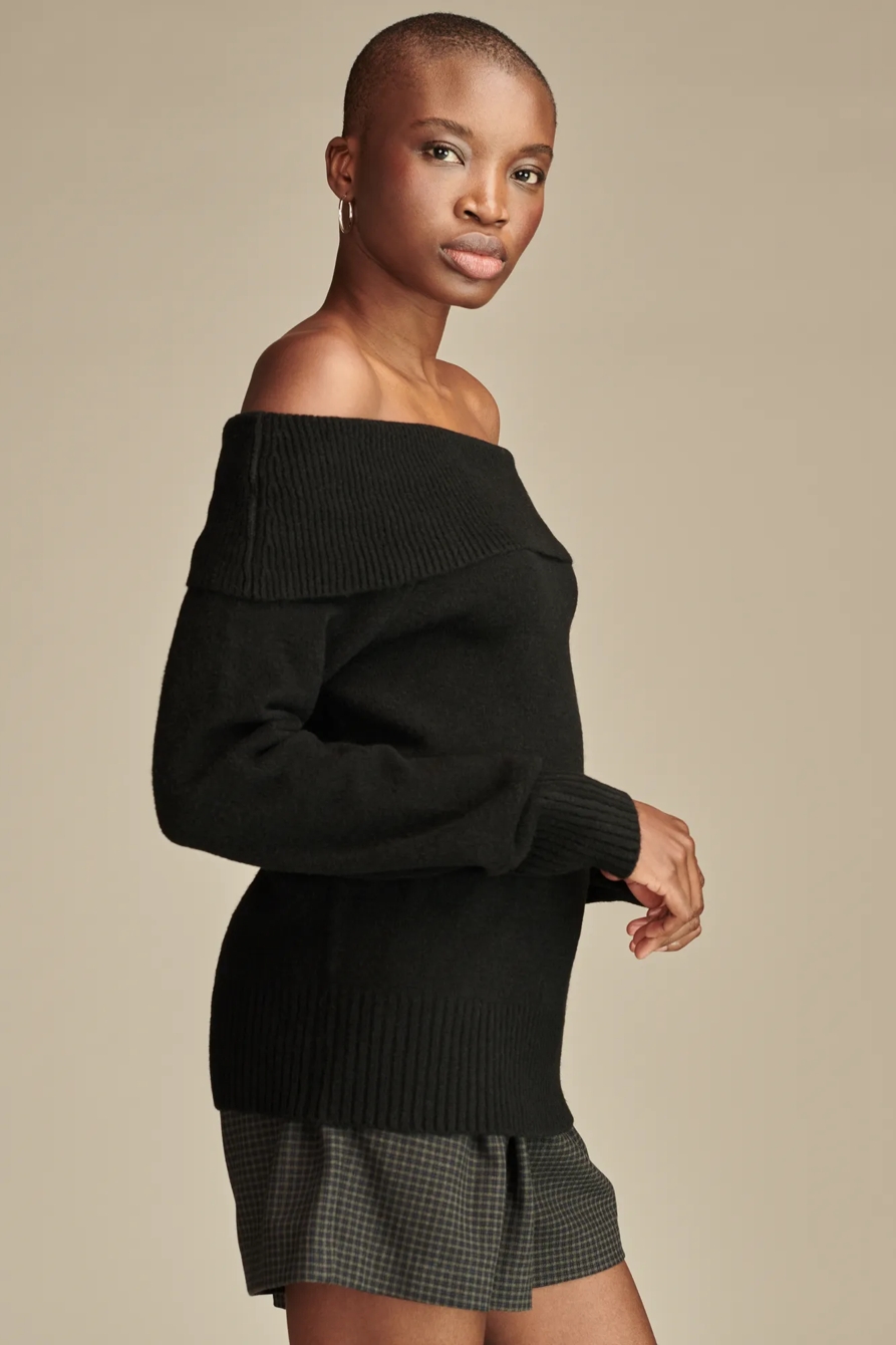 CLOUD SOFT OFF THE SHOULDER SWEATER, image 4