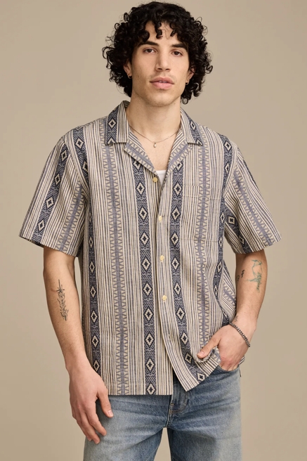 TEXTURED STRIPE CAMP COLLAR SHORT SLEEVE SHIRT, image 1