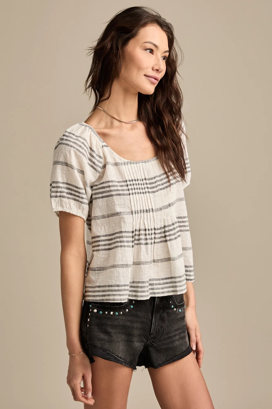 PLEATED SHORT SLEEVE TOP, image 3