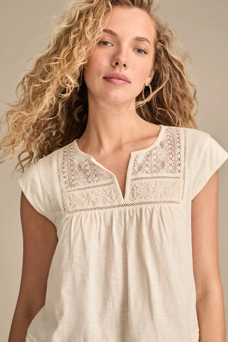 LACE SHELL SLEEVE TEE, image 2