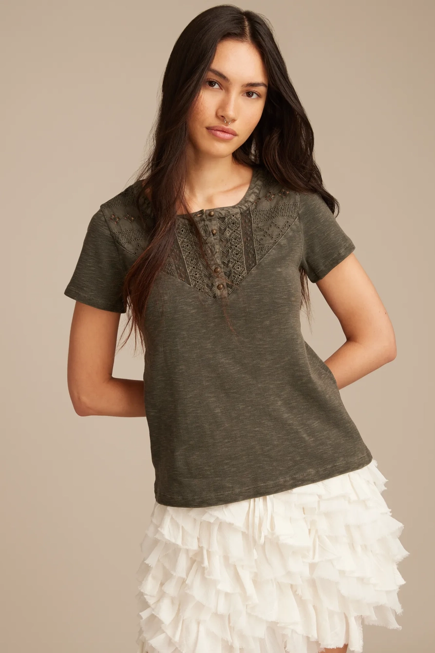 CUTWORK HENLEY TEE