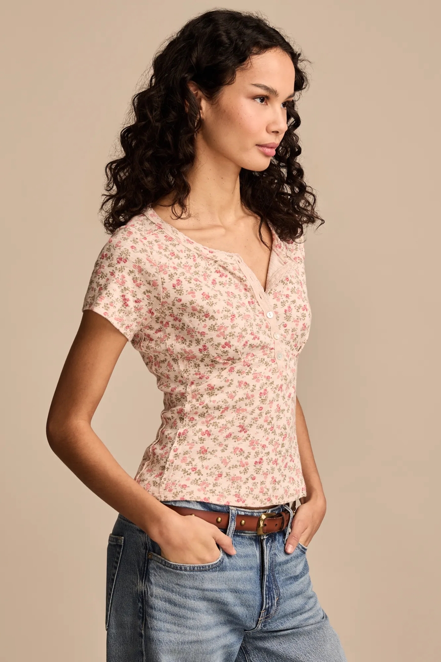 CROCHET TRIM SHORT SLEEVE HENLEY, image 4