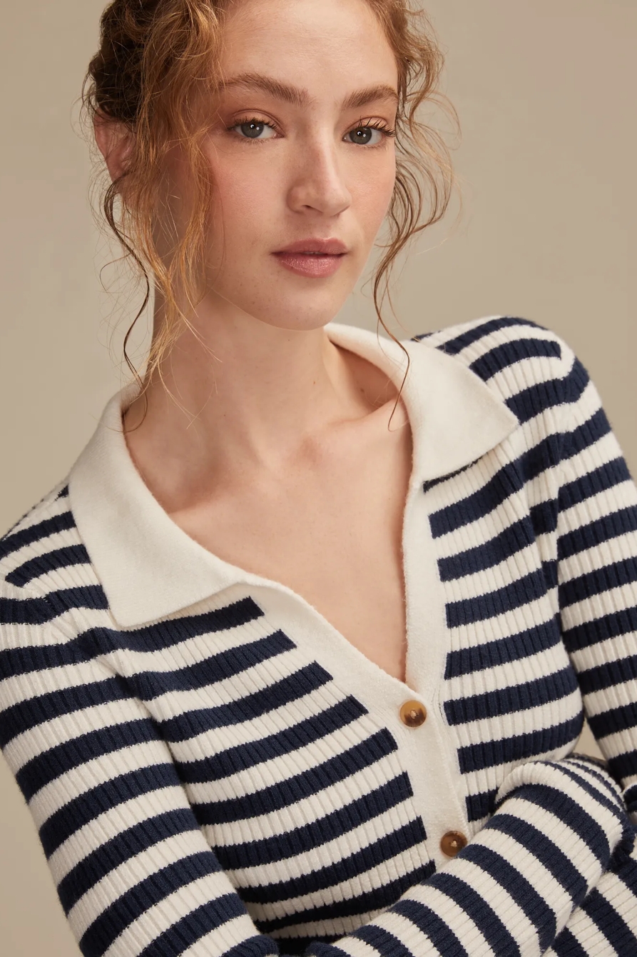 BUTTON DOWN FITTED SWEATER, image 2