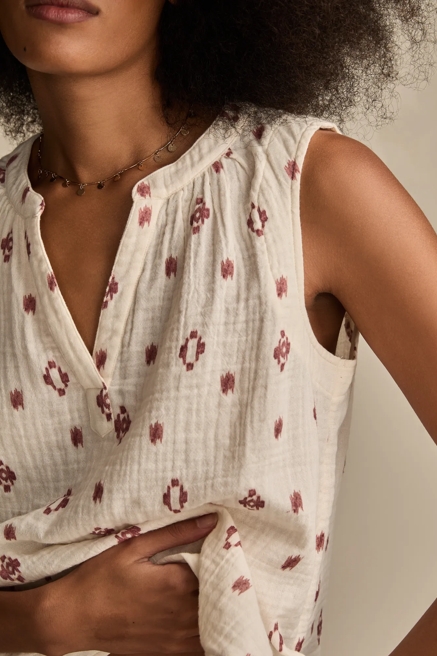 SLEEVELESS POPOVER SHIRT, image 2