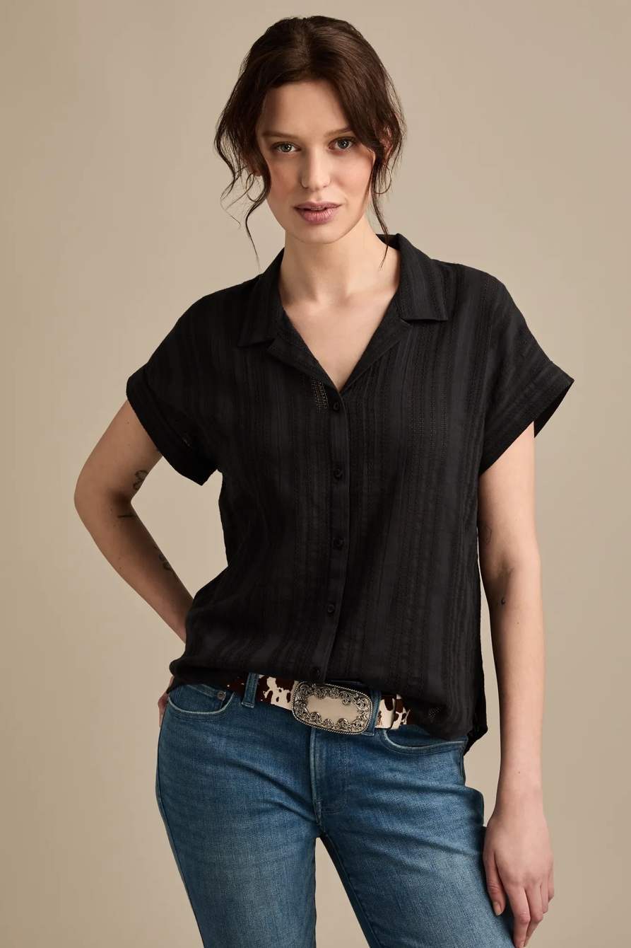TEXTURED BUTTON-DOWN SHORT SLEEVE SHIRT, image 2