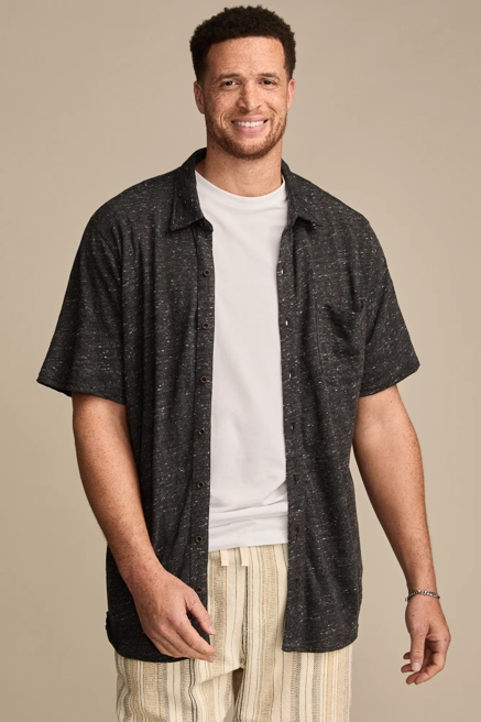 BIG & TALL LINEN SHORT SLEEVE BUTTON UP SHIRT, image 1