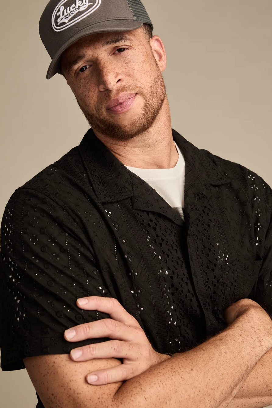 BIG & TALL SHORT SLEEVE EYELET CAMP COLLAR SHIRT, image 2
