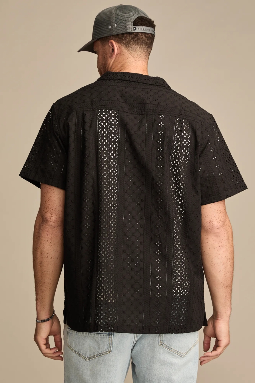 BIG & TALL SHORT SLEEVE EYELET CAMP COLLAR SHIRT, image 5