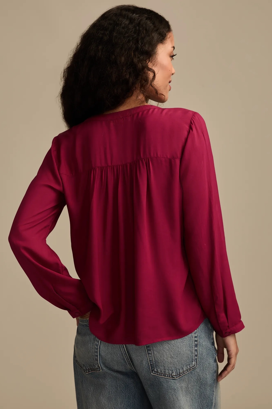 RUFFLE TUXEDO BLOUSE, image 3