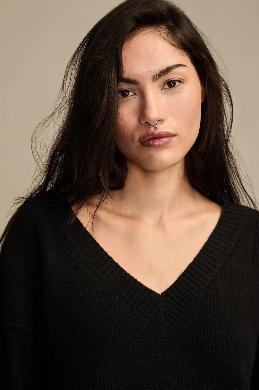 WAFFLE V NECK SWEATER, image 5