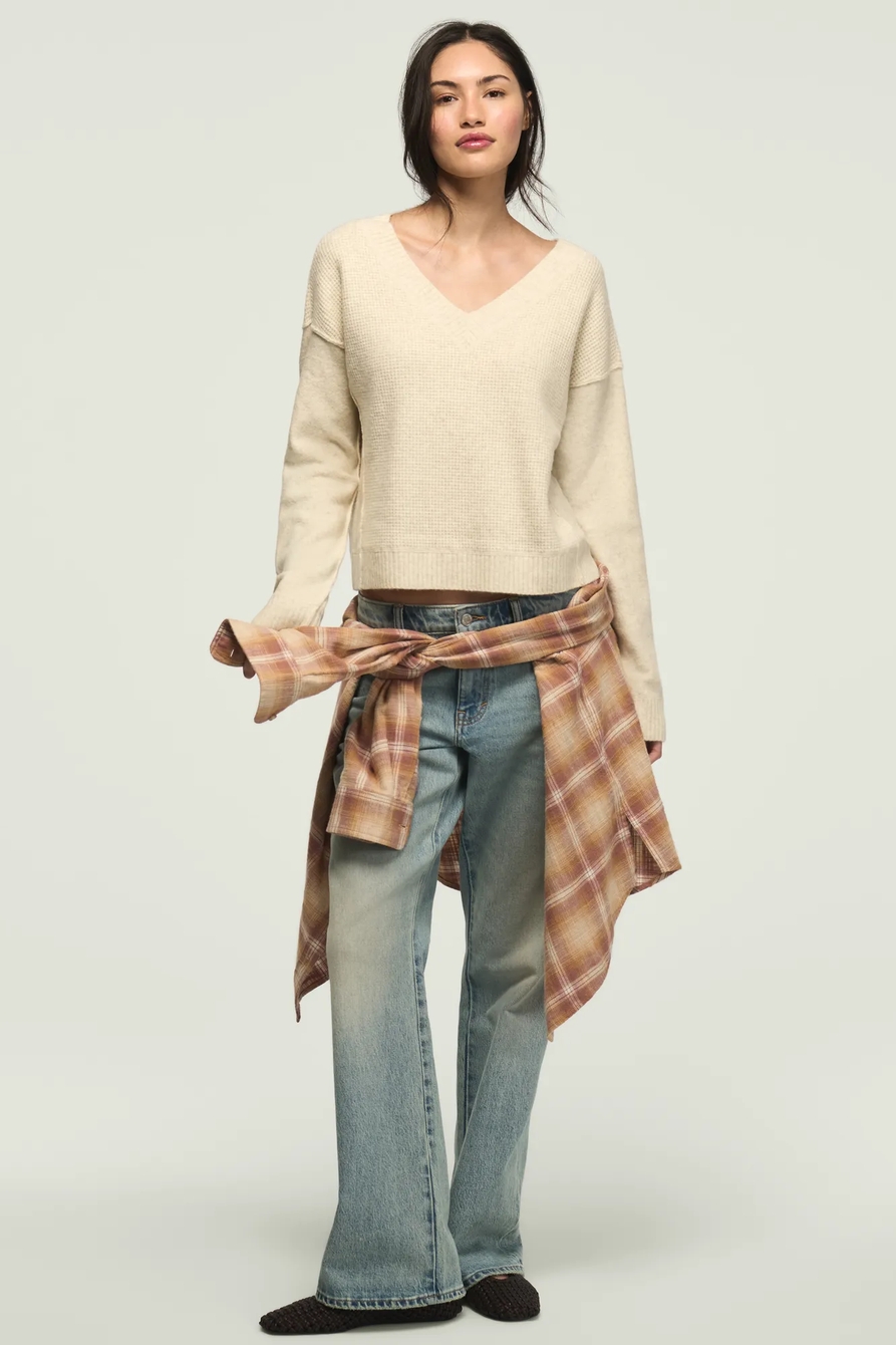 WAFFLE SLOUCHY VNECK SWEATER, image 2