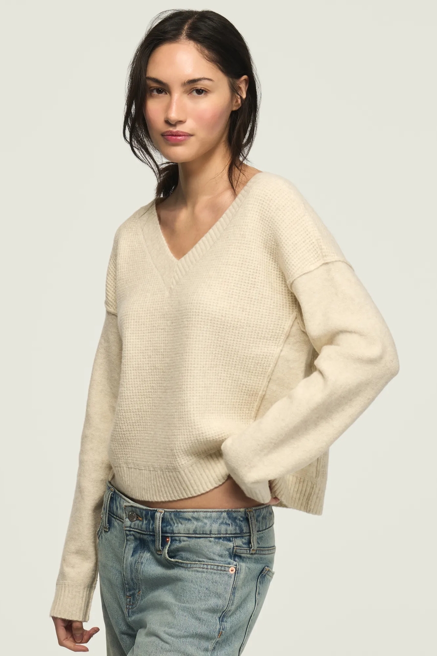 WAFFLE SLOUCHY VNECK SWEATER, image 4