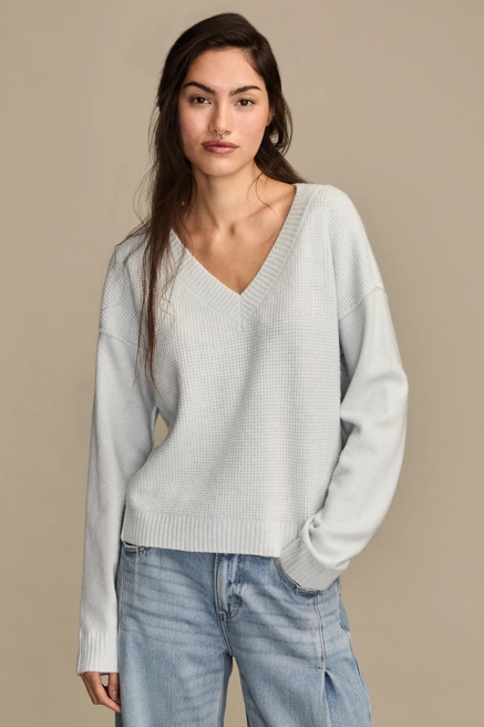 WAFFLE V NECK SWEATER, image 1