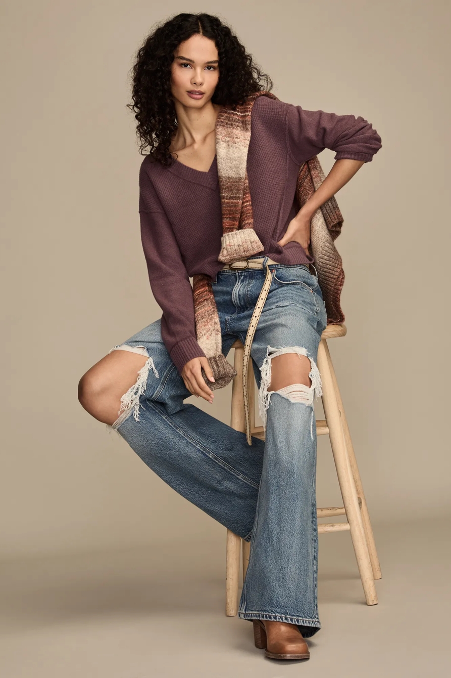 WAFFLE V NECK SWEATER, image 2