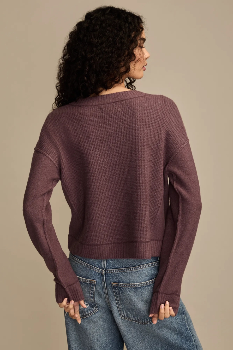 WAFFLE V NECK SWEATER, image 3