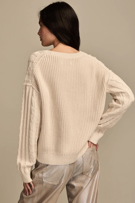 CABLE CREW NECK SWEATER, image 3