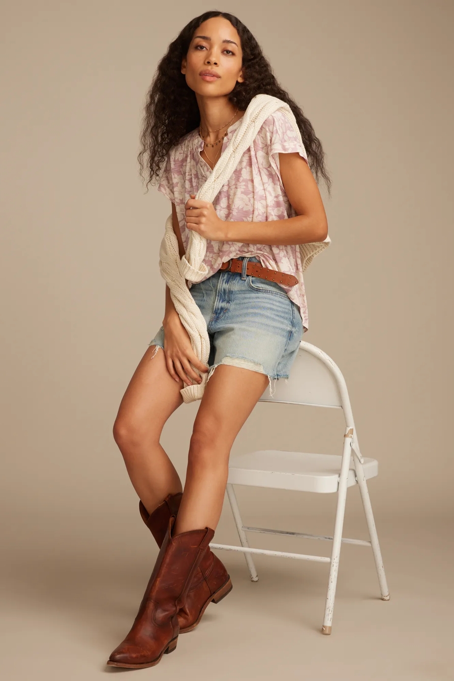 SANDWASH NOTCH NECK TEE, image 2