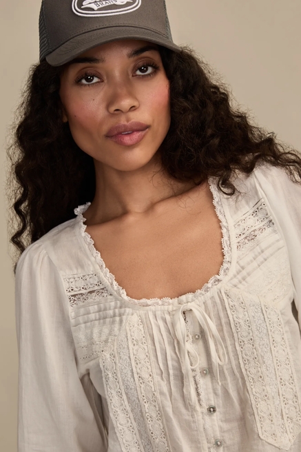 LONG SLEEVE LACE SWING TOP, image 2