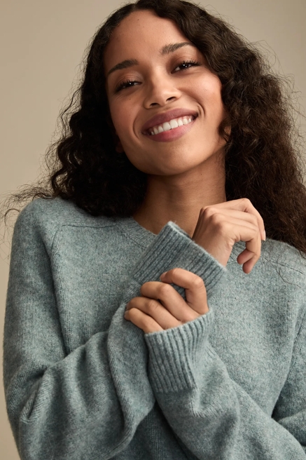 CLOUD SOFT CREW NECK SWEATER, image 3