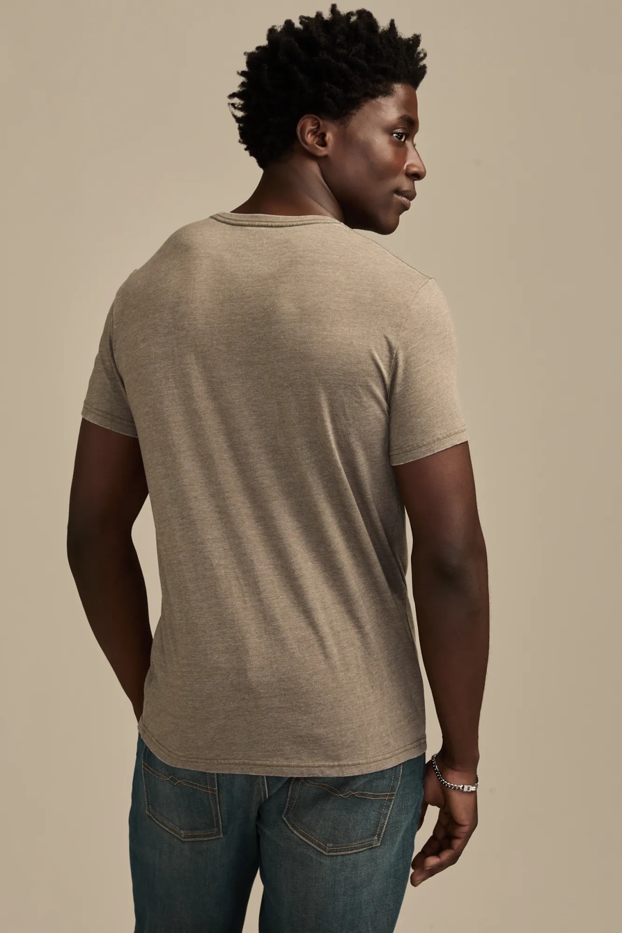 FENDER STRATOCASTER TEE, image 3