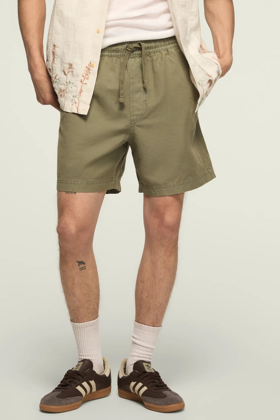 6 INCH LINEN PULL ON SHORT, image 2