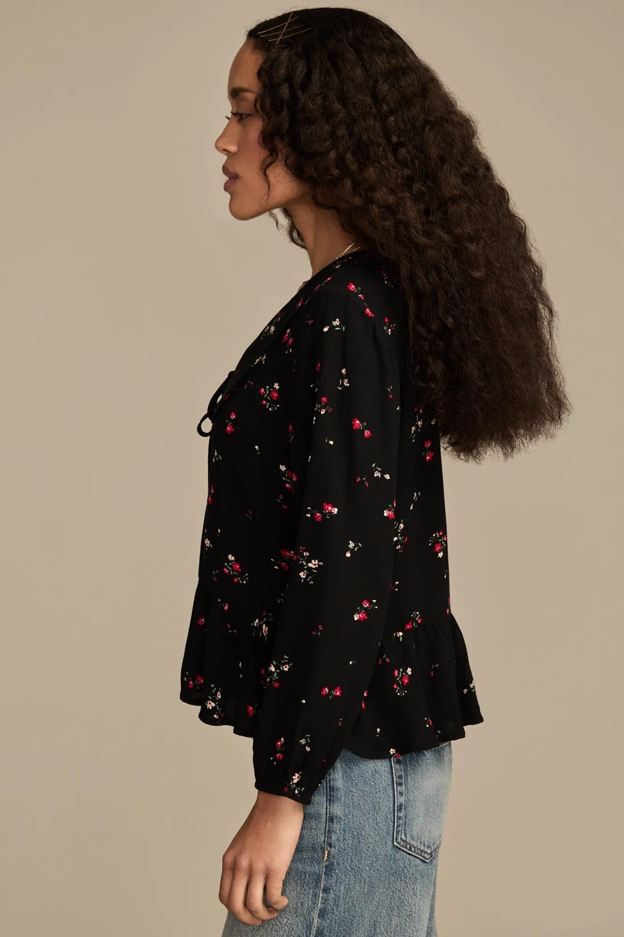 V NECK SHORT SLEEVE PETER PAN TOP, image 4
